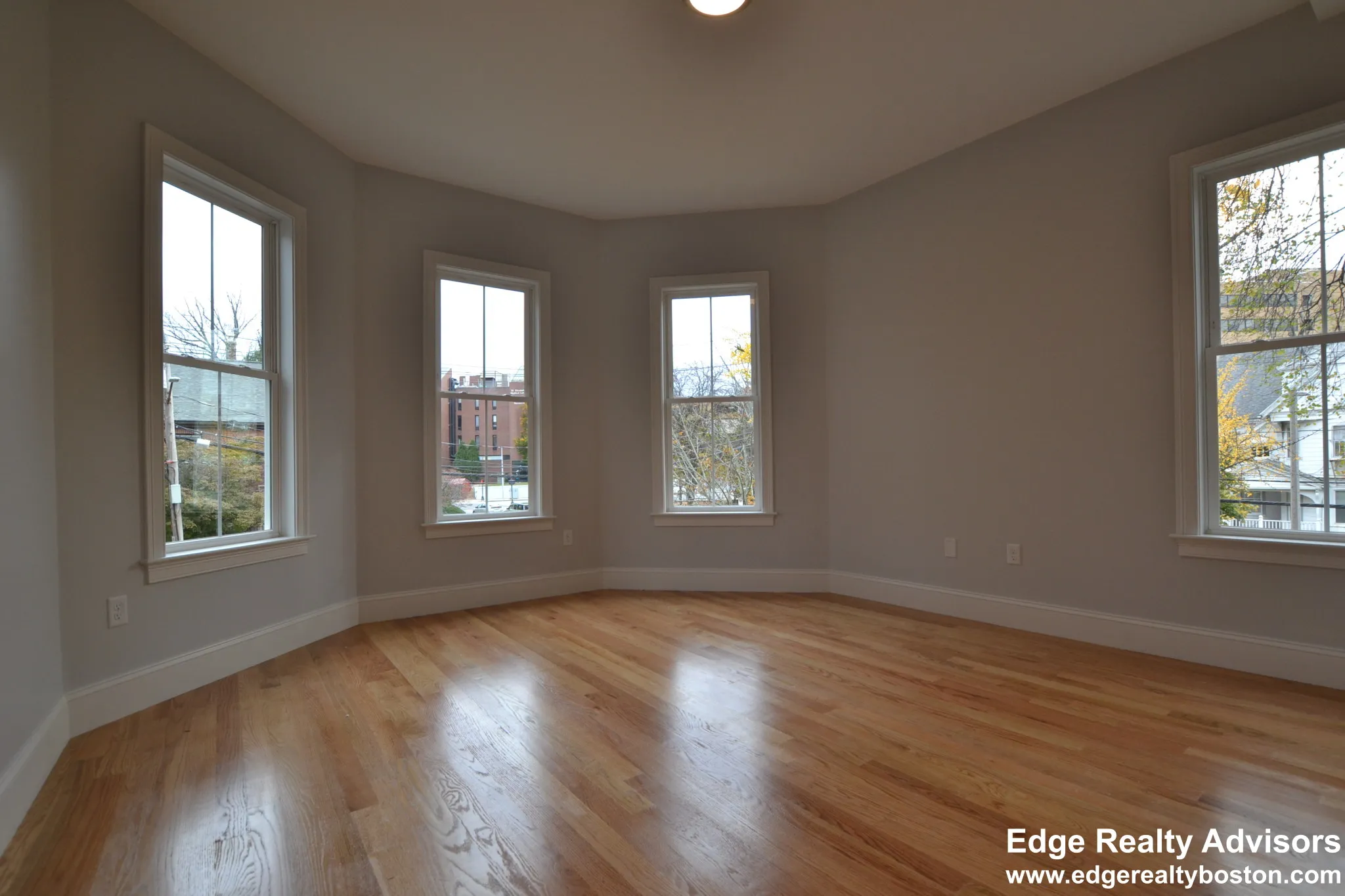 3 bed, 1 bath apartment for rent at 18 Murdock St Unit 6, Brighton — photo 5 of 7