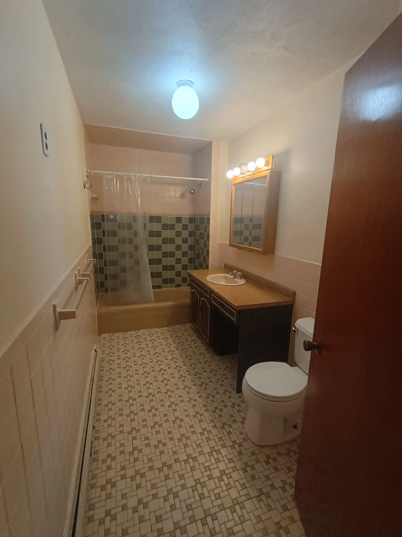 2 bed, 1 bath apartment for rent at 18 Myrick St Unit 18, Allston — photo 13 of 14