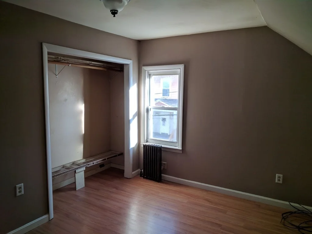 3 bed, 1 bath apartment for rent at 18 New Unit 18, Zip 01830 — photo 10 of 12