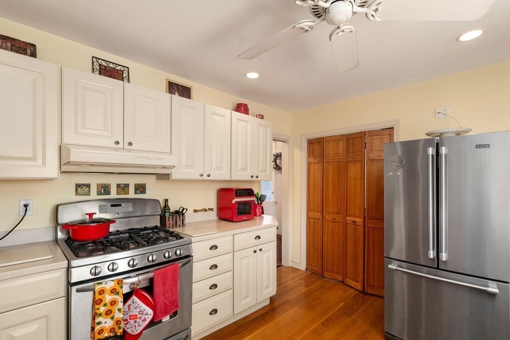 3 bed, 1 bath apartment for rent at 18 Newcastle Rd Unit 18, Brighton — photo 5 of 18