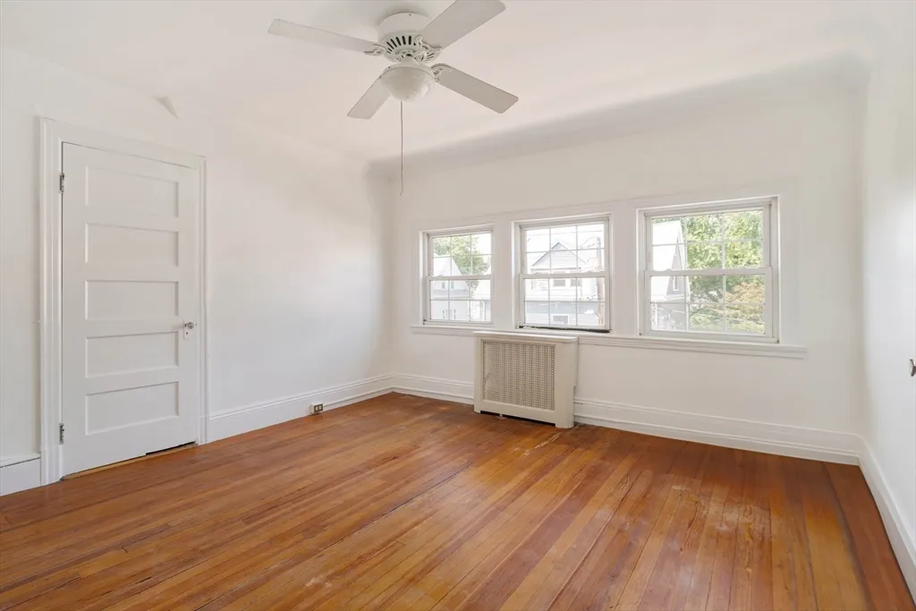 4 bed, 1 bath apartment for rent at 18 Newcastle Rd Unit 2, Brighton — photo 29 of 39