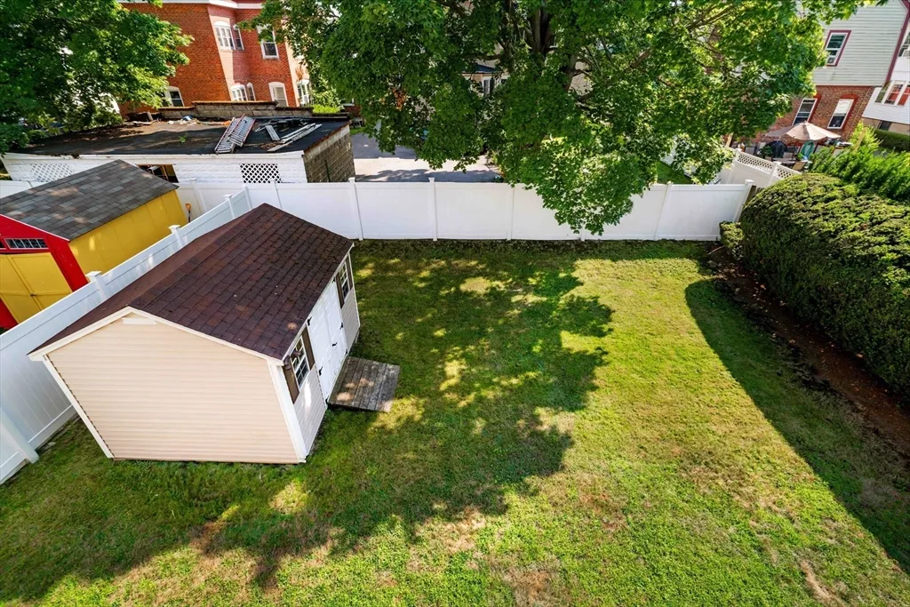 4 bed, 1 bath apartment for rent at 18 Newcastle Rd Unit 2, Brighton — photo 37 of 39