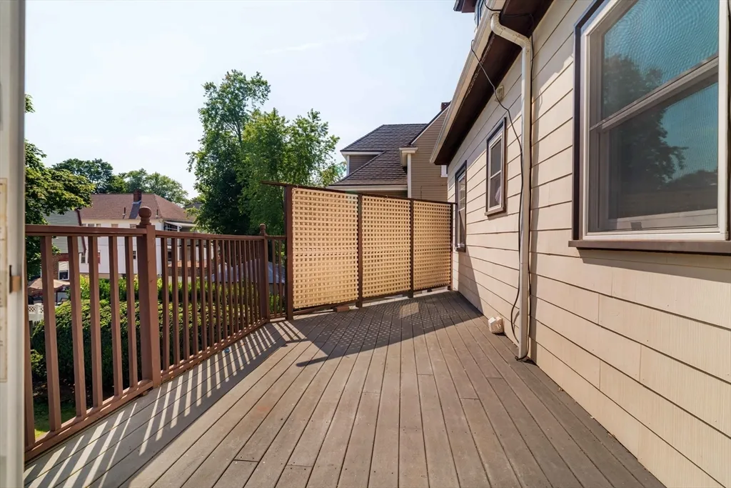 4 bed, 1 bath apartment for rent at 18 Newcastle Rd Unit 2, Brighton — photo 23 of 39