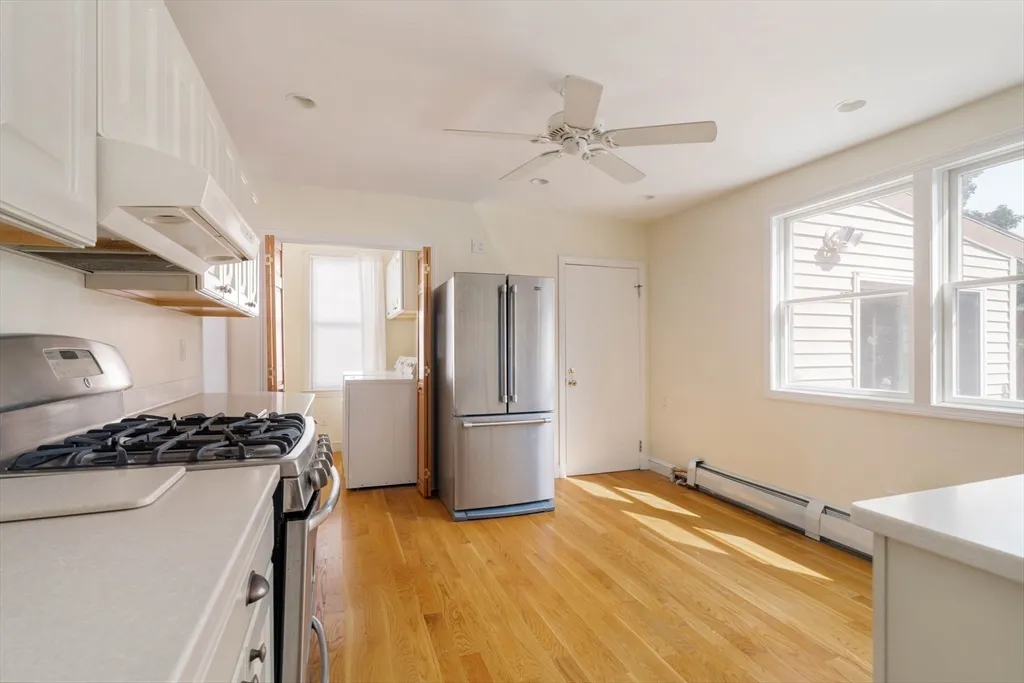 4 bed, 1 bath apartment for rent at 18 Newcastle Rd Unit 2, Brighton — photo 17 of 39