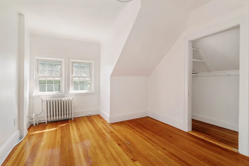 4 bed, 1 bath apartment for rent at 18 Newcastle Rd Unit 2, Brighton — photo 30 of 39