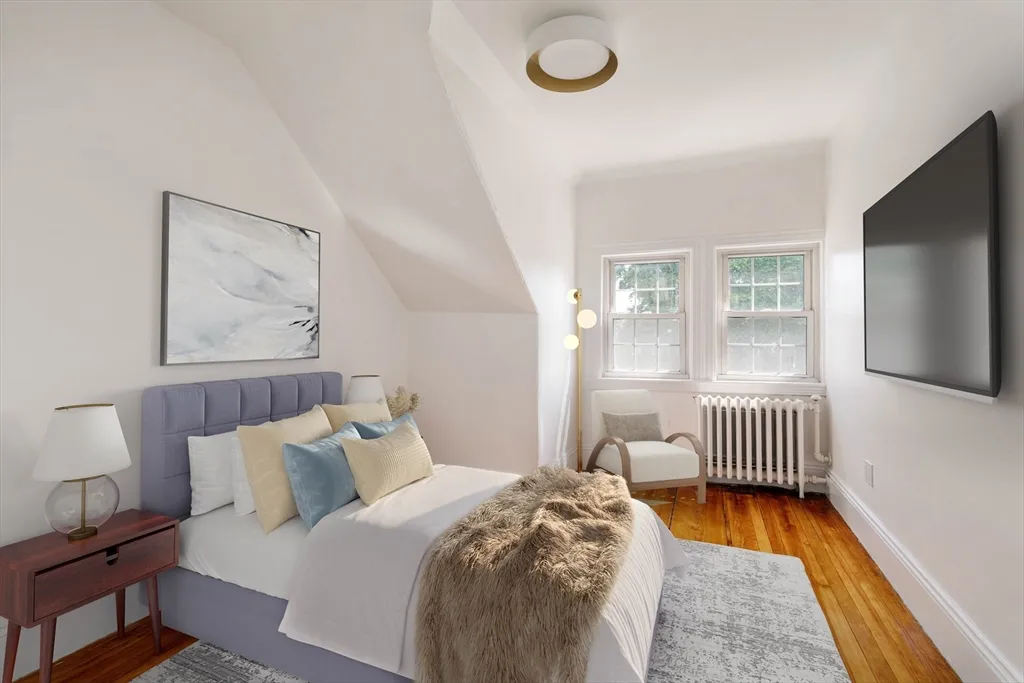 4 bed, 1 bath apartment for rent at 18 Newcastle Rd Unit 2, Brighton — photo 33 of 39