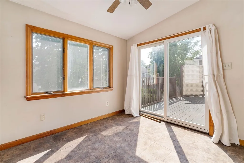4 bed, 1 bath apartment for rent at 18 Newcastle Rd Unit 2, Brighton — photo 22 of 39