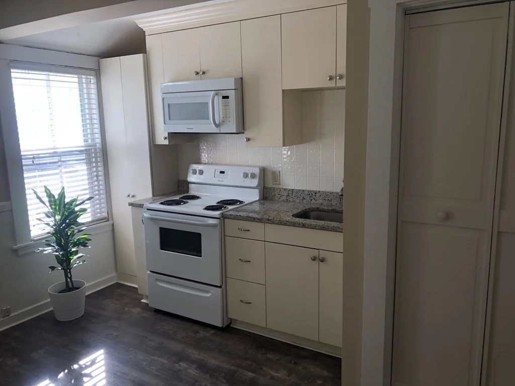 1 bed, 1 bath apartment for rent at 18 North Rd Unit 2E, Bedford — photo 10 of 20