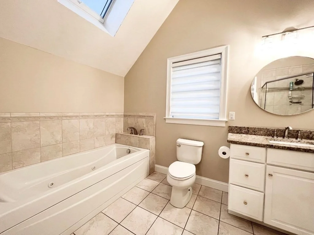 3 bed, 2 bath apartment for rent at 18 Old Merrill, Amesbury — photo 16 of 23