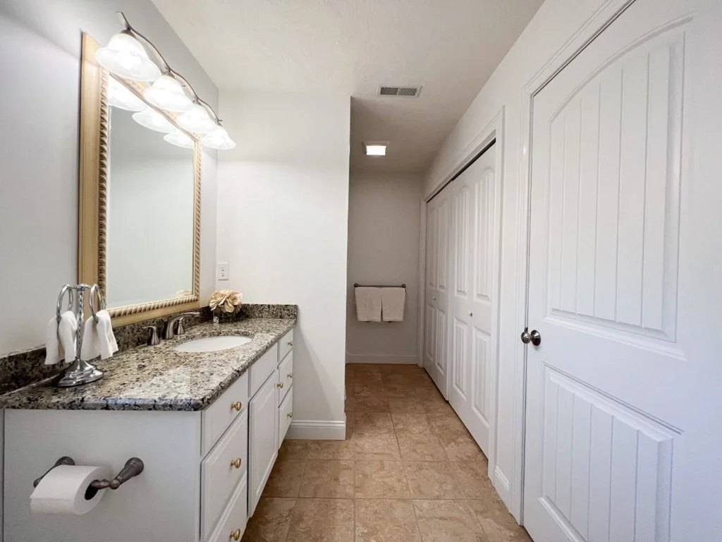 3 bed, 2 bath apartment for rent at 18 Old Merrill, Amesbury — photo 15 of 23