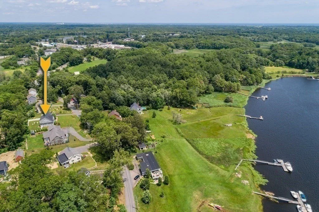 3 bed, 2 bath apartment for rent at 18 Old Merrill, Amesbury — photo 1 of 23