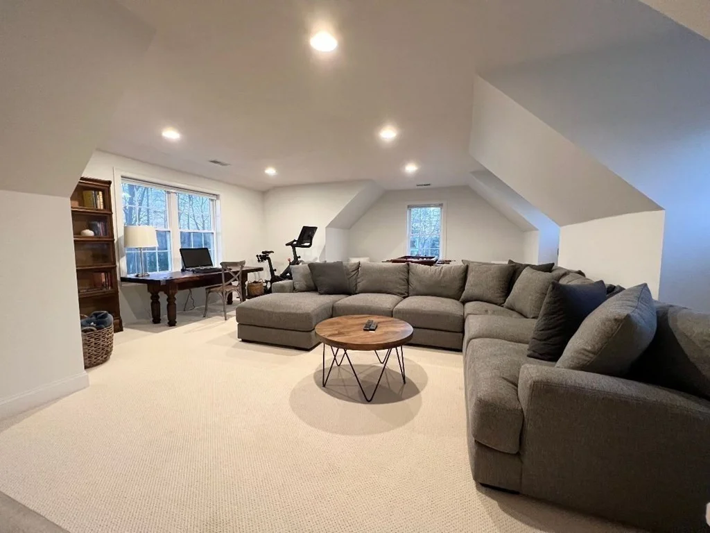 3 bed, 2 bath apartment for rent at 18 Old Merrill, Amesbury — photo 18 of 23