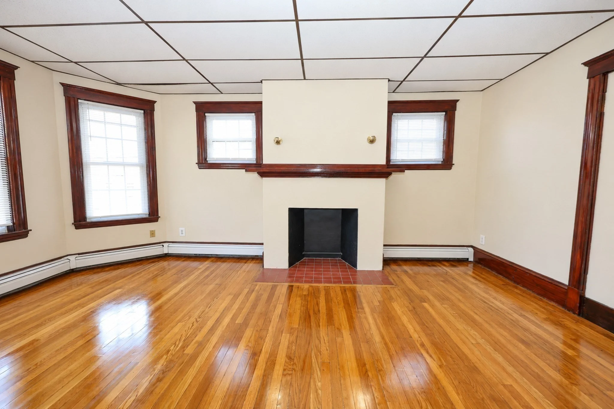 4 bed, 1 bath apartment for rent at 18 Pacific St Unit 4, Rockland — photo 13 of 25