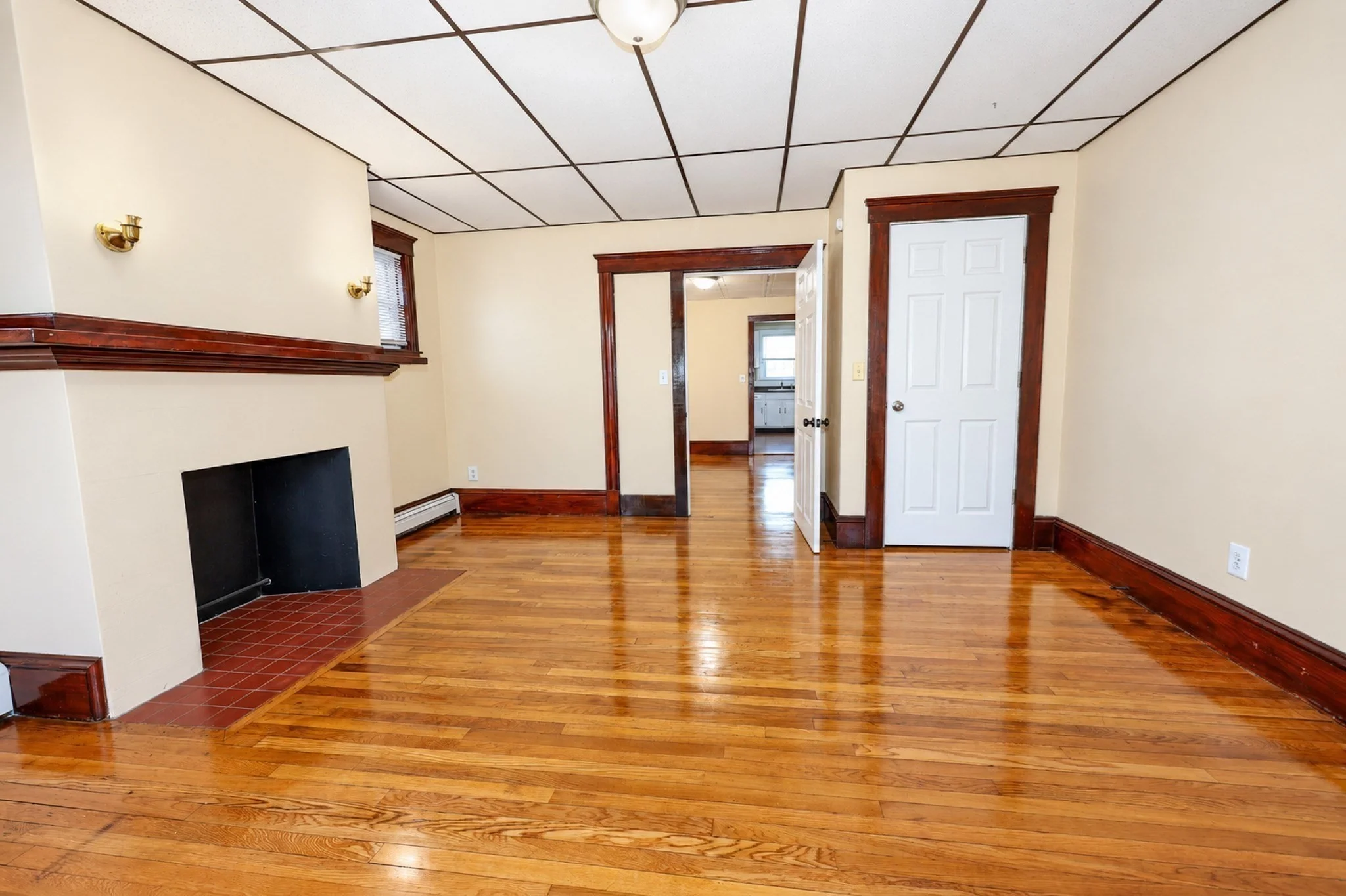 4 bed, 1 bath apartment for rent at 18 Pacific St Unit 4, Rockland — photo 7 of 25