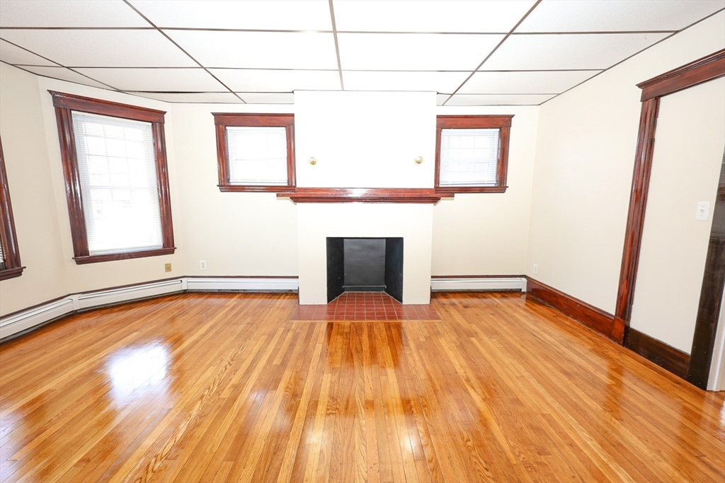 4 bed, 1 bath apartment for rent at 18 Pacific St Unit 4, Rockland — photo 8 of 31
