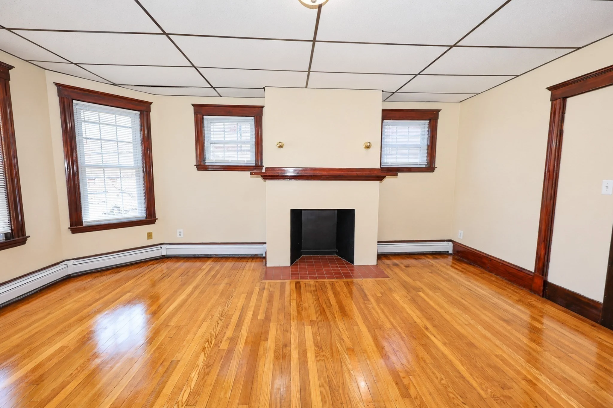 4 bed, 1 bath apartment for rent at 18 Pacific St Unit 4, Rockland — photo 11 of 25