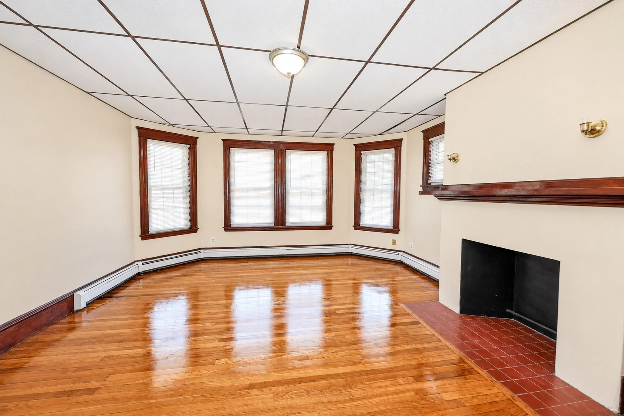 4 bed, 1 bath apartment for rent at 18 Pacific St Unit 4, Rockland — photo 6 of 25