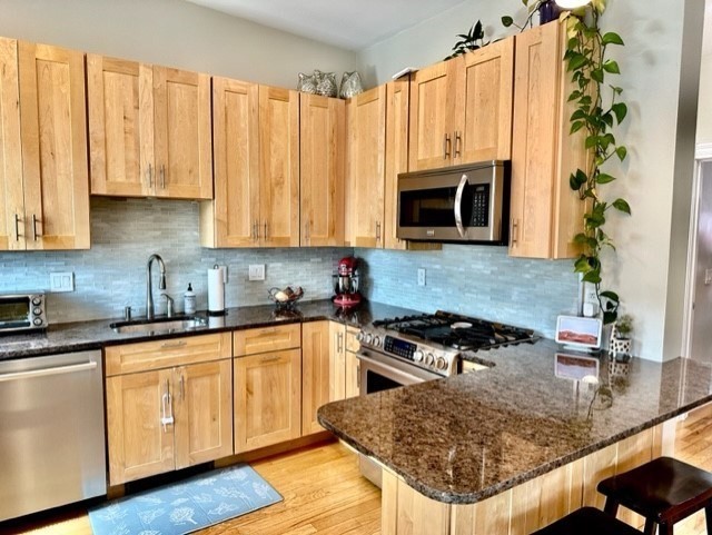 2 bed, 1 bath apartment for rent at 18 Park St Unit 3, Charlestown — photo 8 of 24