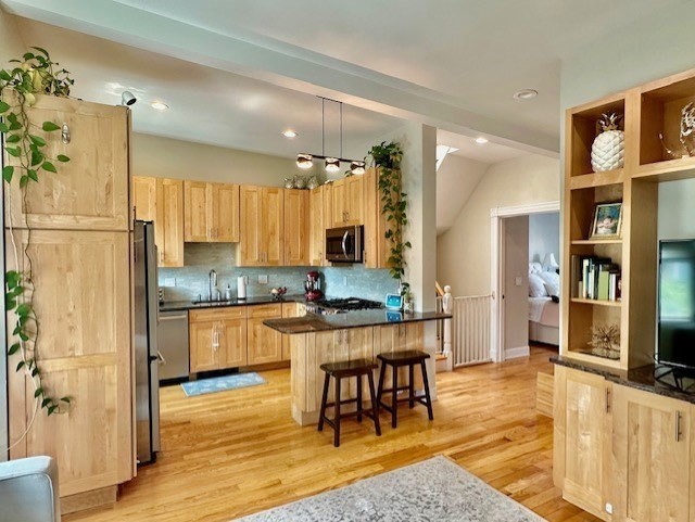 2 bed, 1 bath apartment for rent at 18 Park St Unit 3, Charlestown — photo 7 of 24