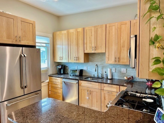 2 bed, 1 bath apartment for rent at 18 Park St Unit 3, Charlestown — photo 9 of 24