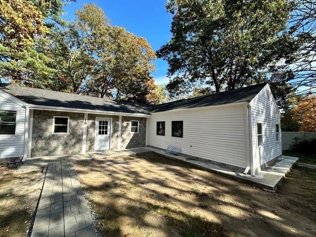 3 bed, 2 bath apartment for rent at 18 Payne Ave Unit 0, Weymouth — photo 2 of 18