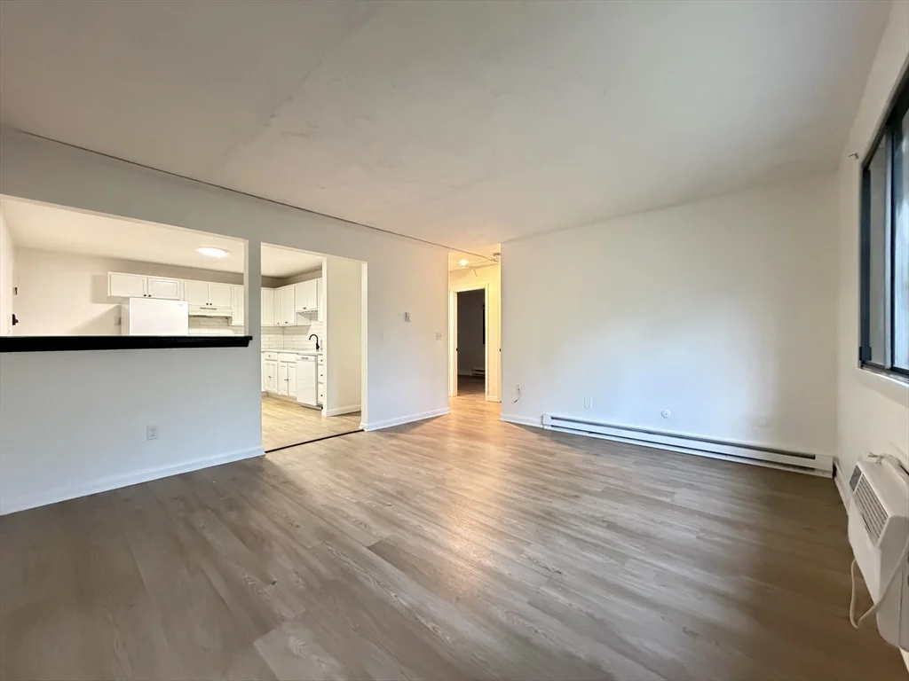 2 bed, 1 bath apartment for rent at 18 Pierce St Unit 3B, Foxboro — photo 6 of 21