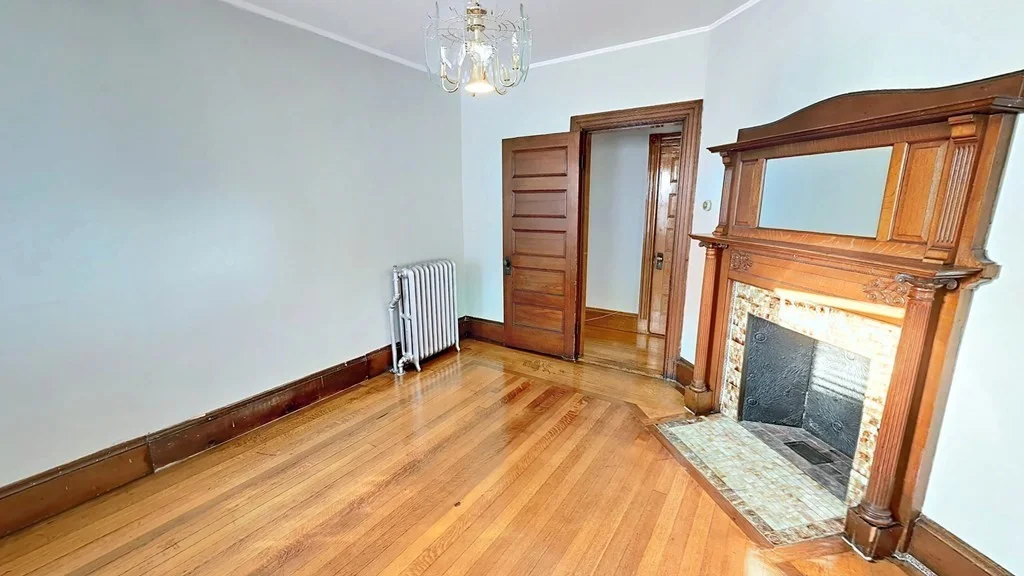 4 bed, 1 bath apartment for rent at 18 Pleasant St Unit 2, Dorchester — photo 4 of 13
