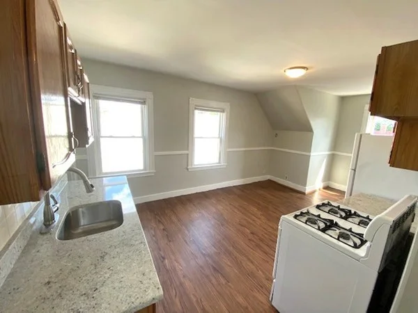 2 bed, 1 bath apartment for rent at 18 Pleasant St Unit 3, Dorchester — photo 2 of 18