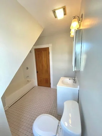 2 bed, 1 bath apartment for rent at 18 Pleasant St Unit 3, Dorchester — photo 11 of 18