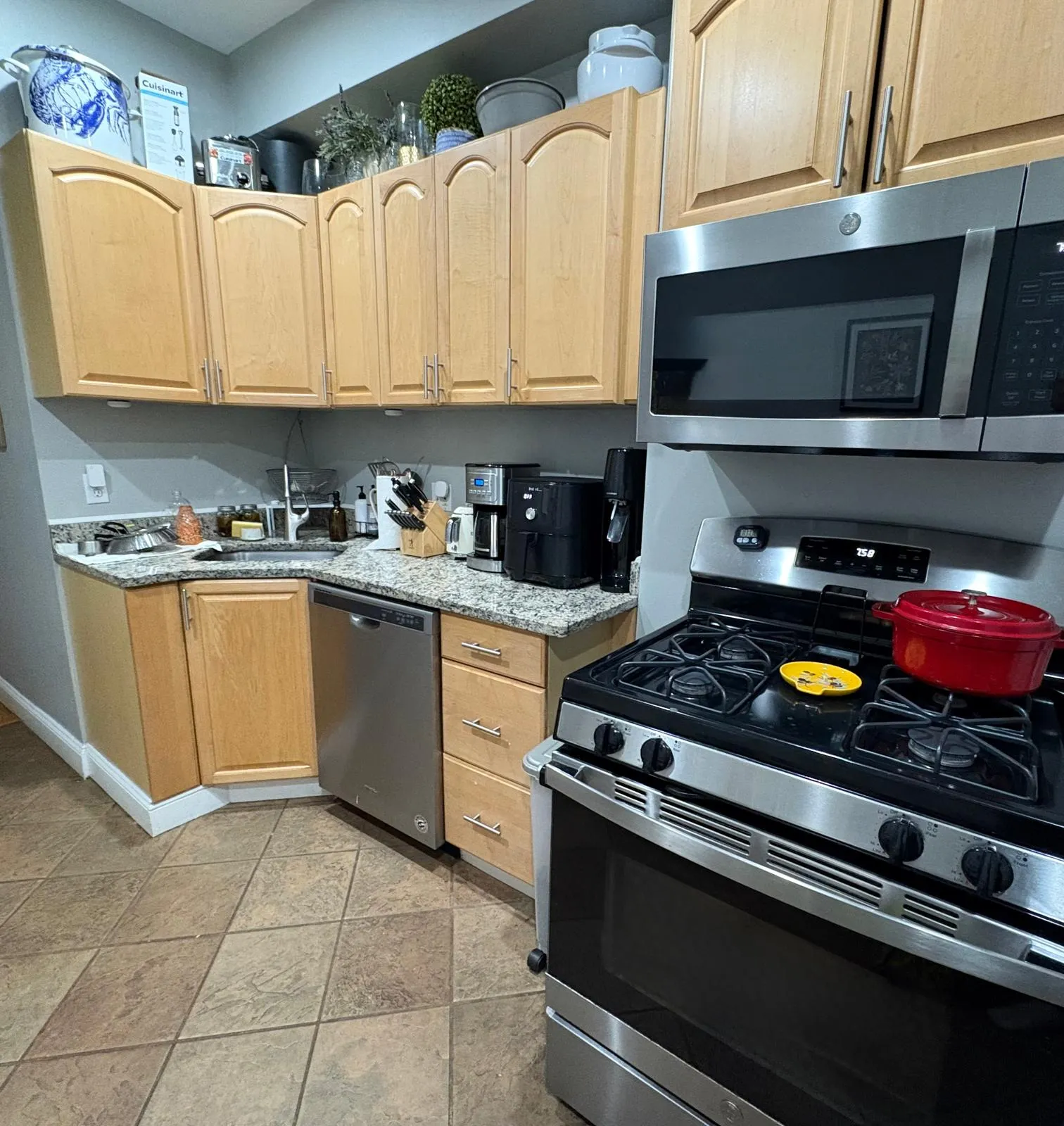 2 bed, 1 bath apartment for rent at 18 Portsmouth St Unit 0, Wellington-Harrington — photo 6 of 11