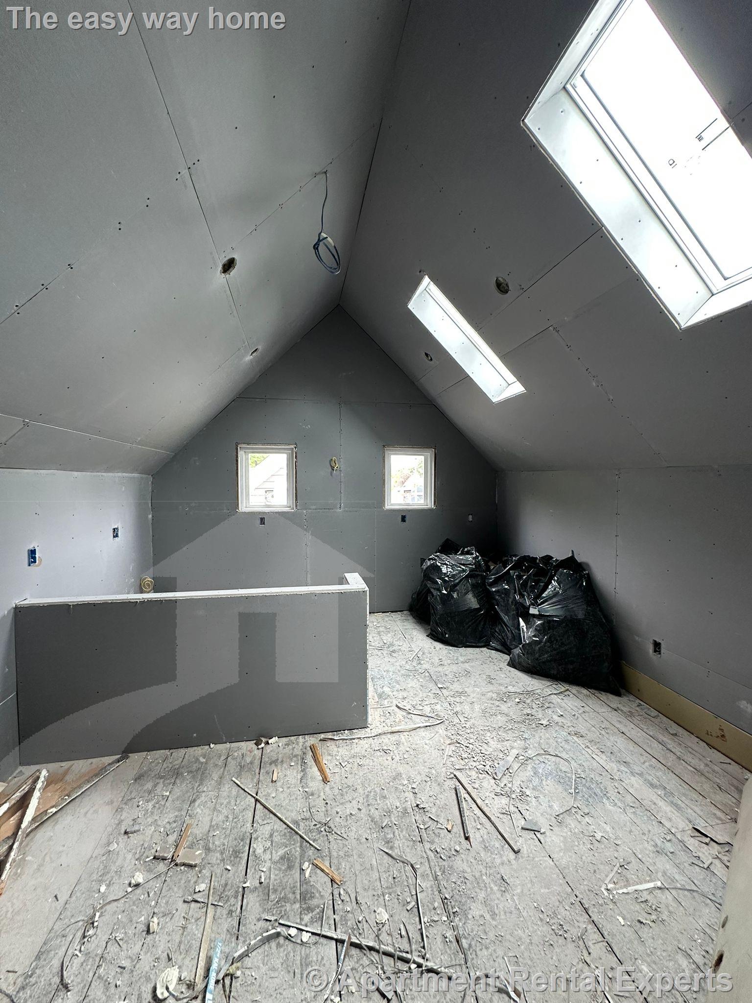 2 bed, 1 bath apartment for rent at 18 Princeton St Unit 3, Spring Hill — photo 6 of 6