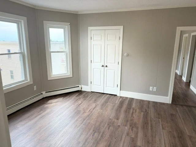 3 bed, 1 bath apartment for rent at 18 Proctor St Unit 2, Haverhill — photo 9 of 14