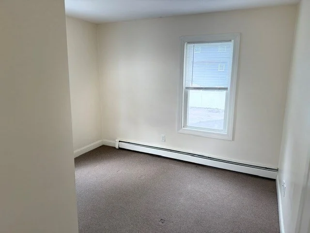 3 bed, 1 bath apartment for rent at 18 Proctor St Unit 2, Haverhill — photo 11 of 14