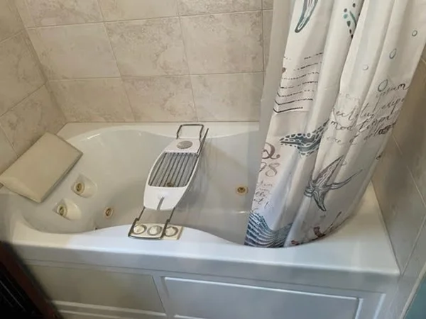 3 bed, 2 bath apartment for rent at 18 Prospect Hill Dr, Weymouth — photo 8 of 34