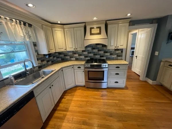 3 bed, 2 bath apartment for rent at 18 Prospect Hill Dr, Weymouth — photo 3 of 34