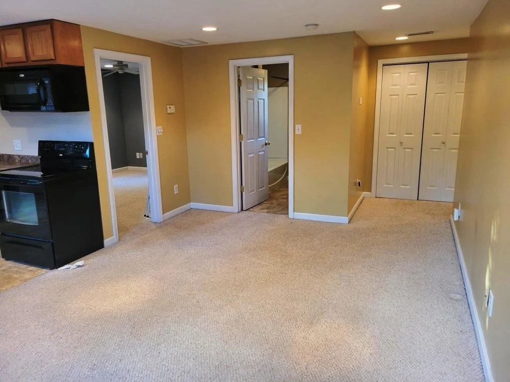 1 bed, 1 bath apartment for rent at 18 Providence St Unit 4, Millbury — photo 6 of 18