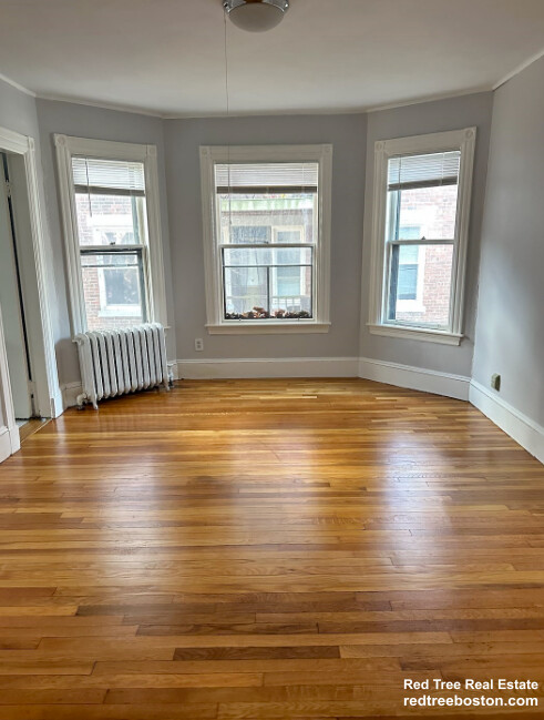 2 bed, 1 bath apartment for rent at 18 Quint Ave Unit 2, Allston — photo 11 of 14