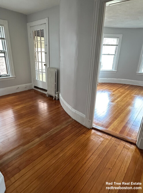 2 bed, 1 bath apartment for rent at 18 Quint Ave Unit 2, Allston — photo 12 of 14