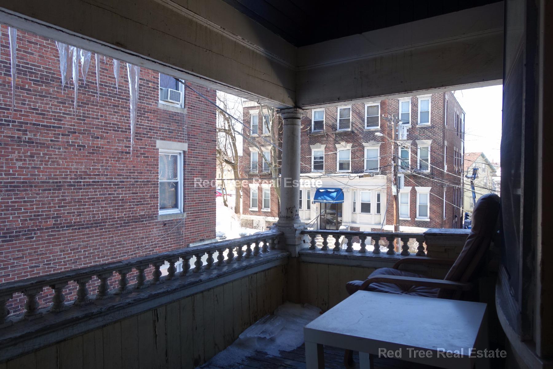 2 bed, 1 bath apartment for rent at 18 Quint Ave Unit 2, Allston — photo 14 of 14