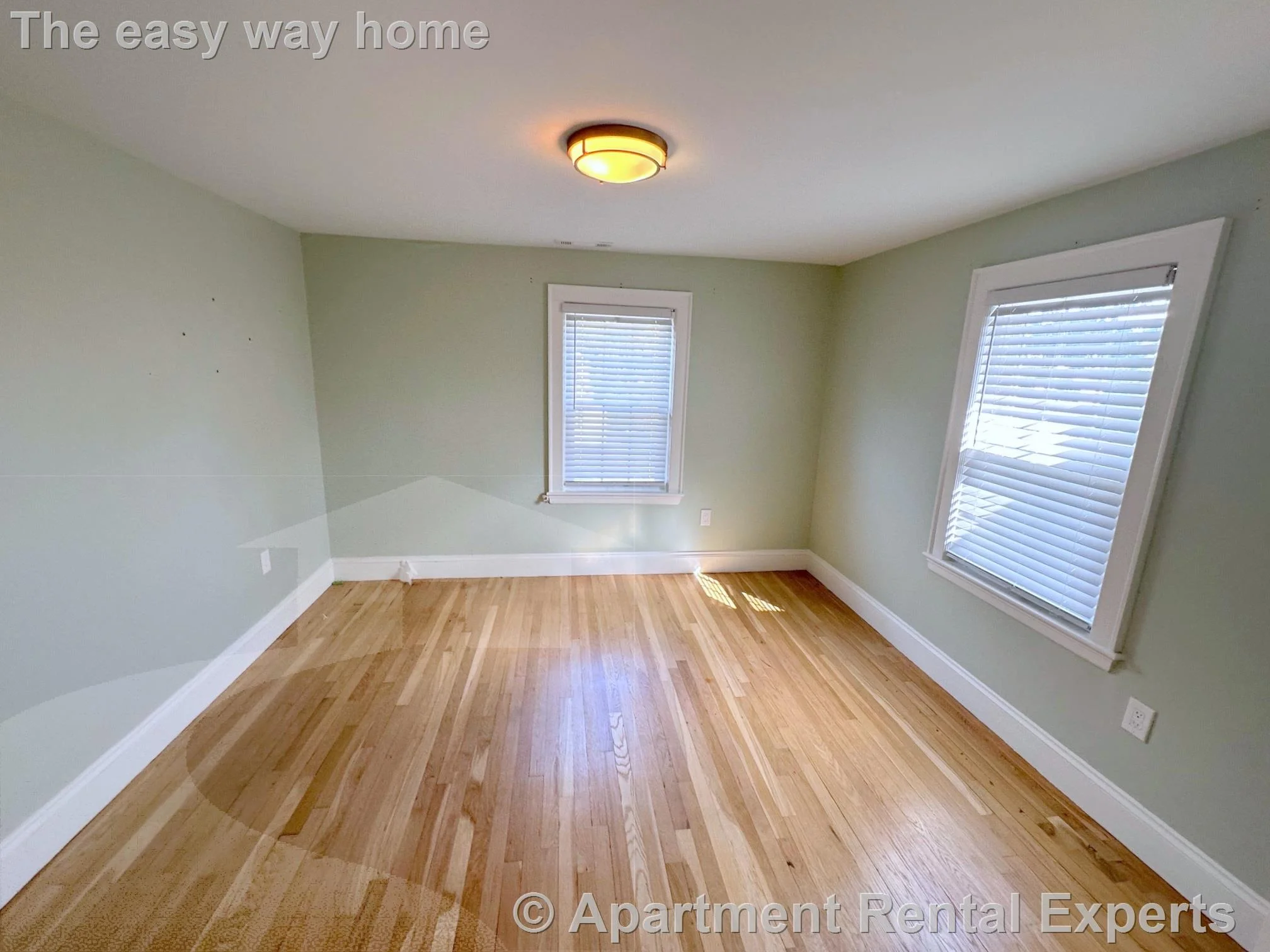 4 bed, 2 bath apartment for rent at 18 Radcliffe Rd, Arlington Center — photo 19 of 37