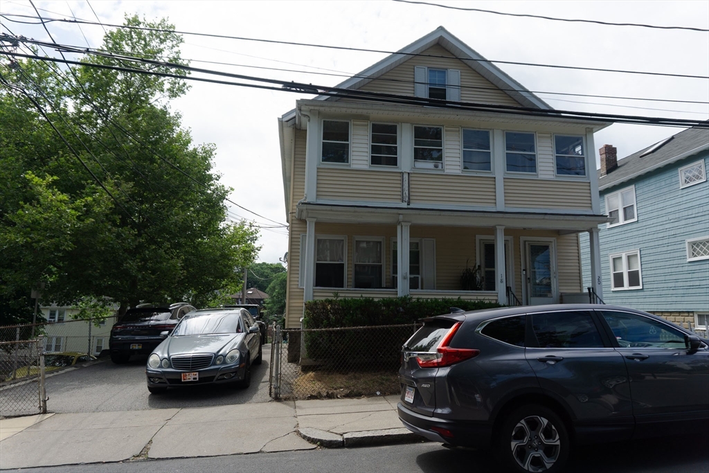 3 bed, 2 bath apartment for rent at 18 Ranelegh Rd Unit 1, Brighton — photo 4 of 14