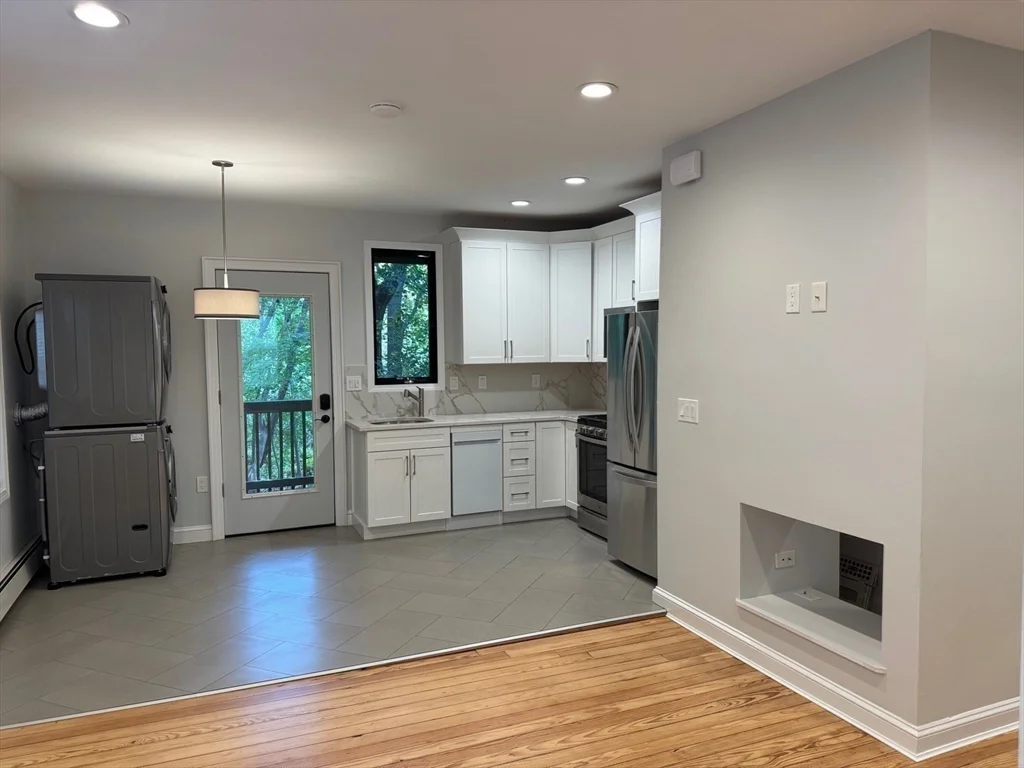 2 bed, 1 bath apartment for rent at 18 Reed St Unit 1, Turkey Hill — photo 12 of 34