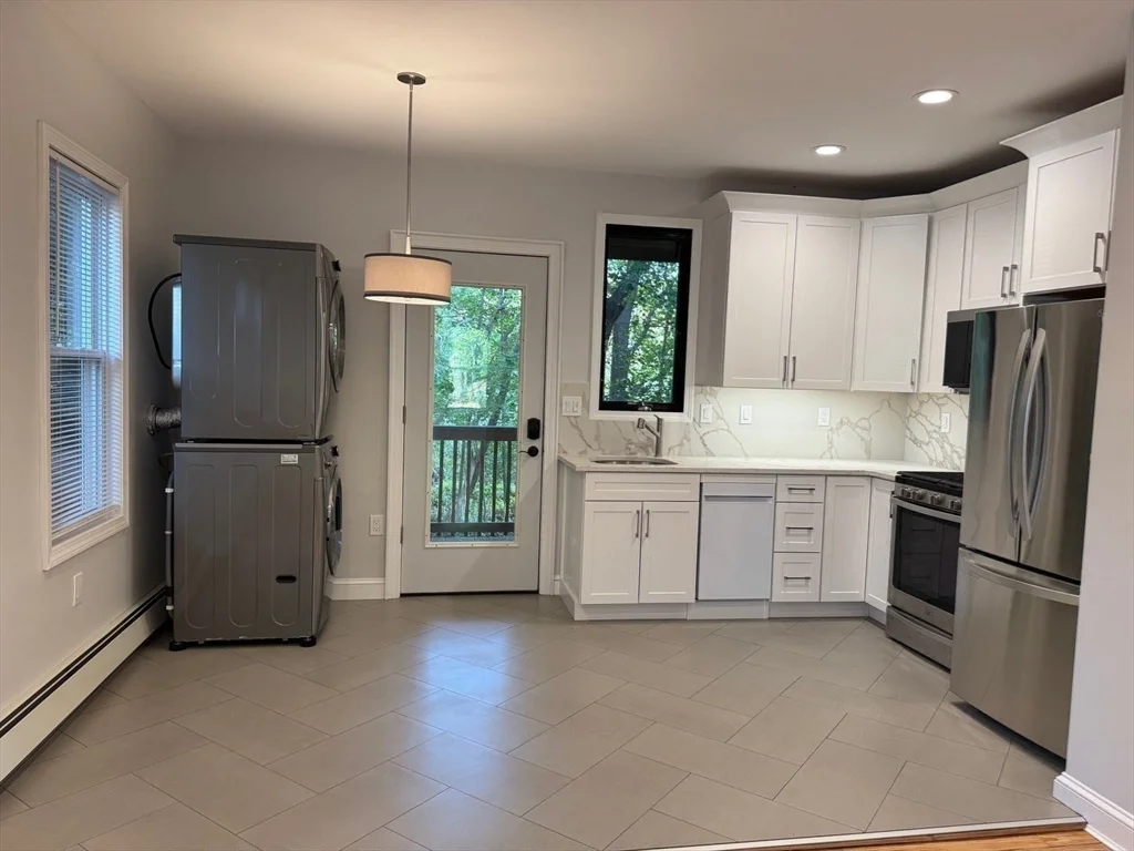 2 bed, 1 bath apartment for rent at 18 Reed St Unit 1, Turkey Hill — photo 11 of 34