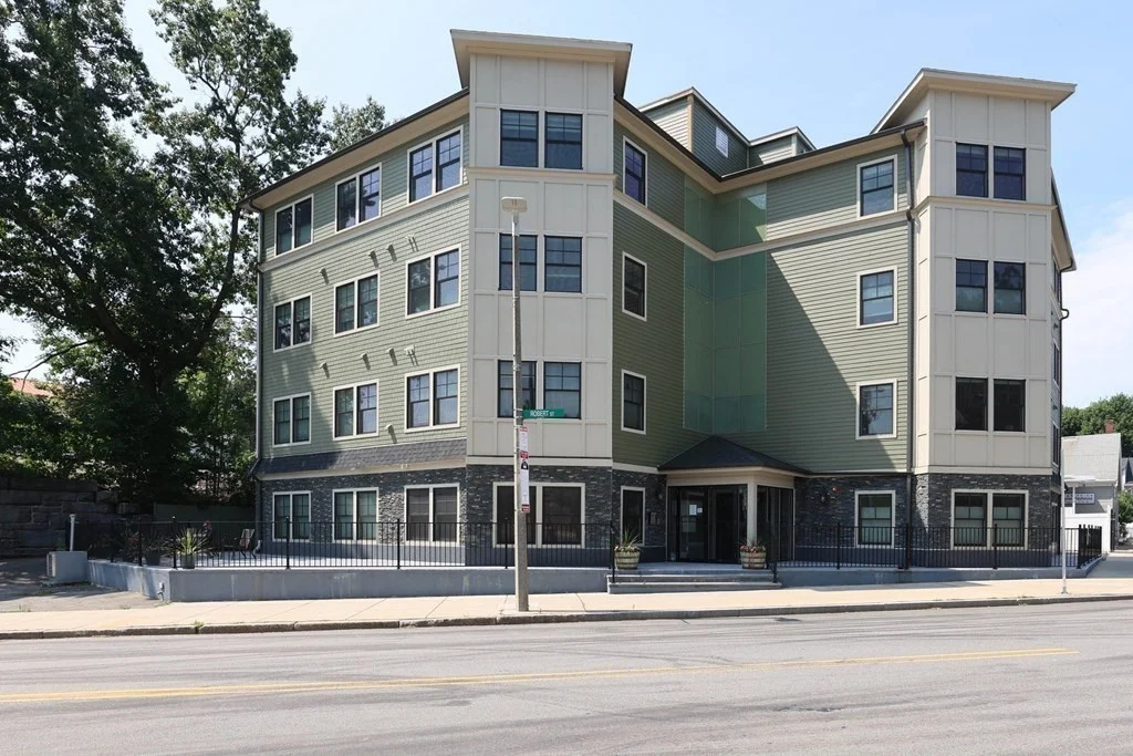 2 bed, 2 bath apartment for rent at 18 Robert St Unit 3, Roslindale — photo 24 of 30