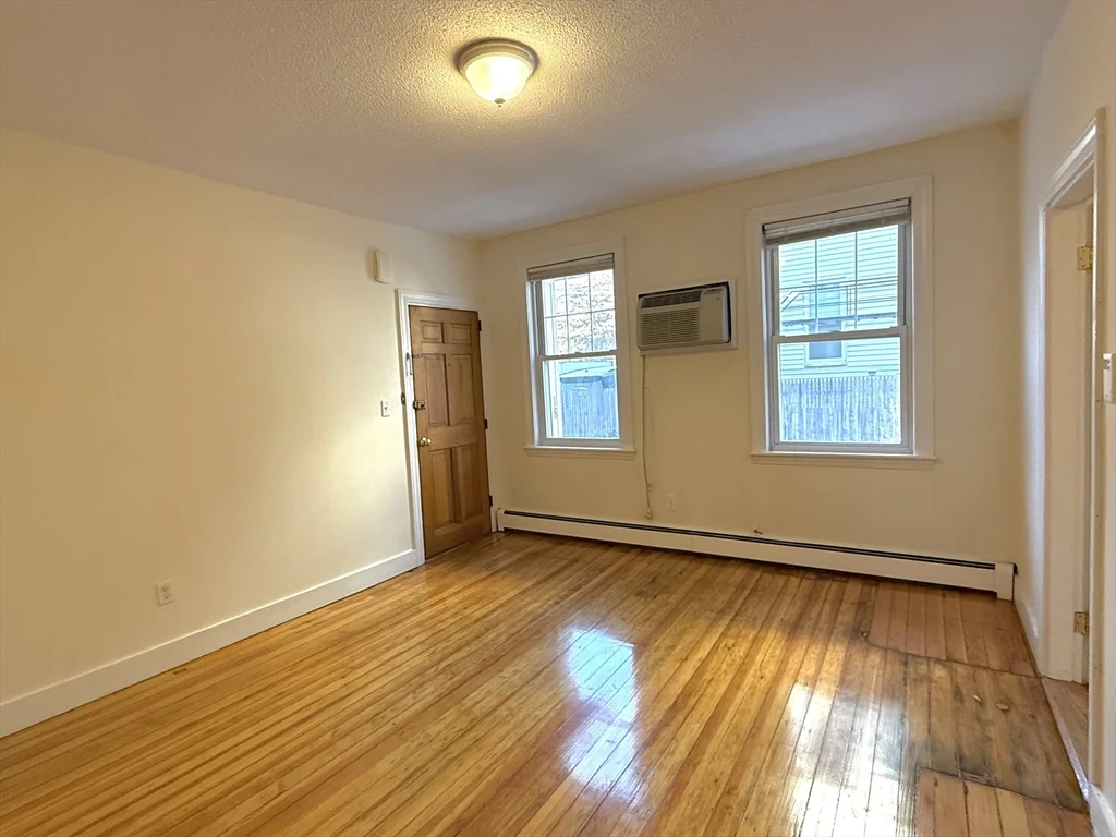 2 bed, 1 bath apartment for rent at 18 Roberts St Unit 1, Brookline — photo 3 of 10