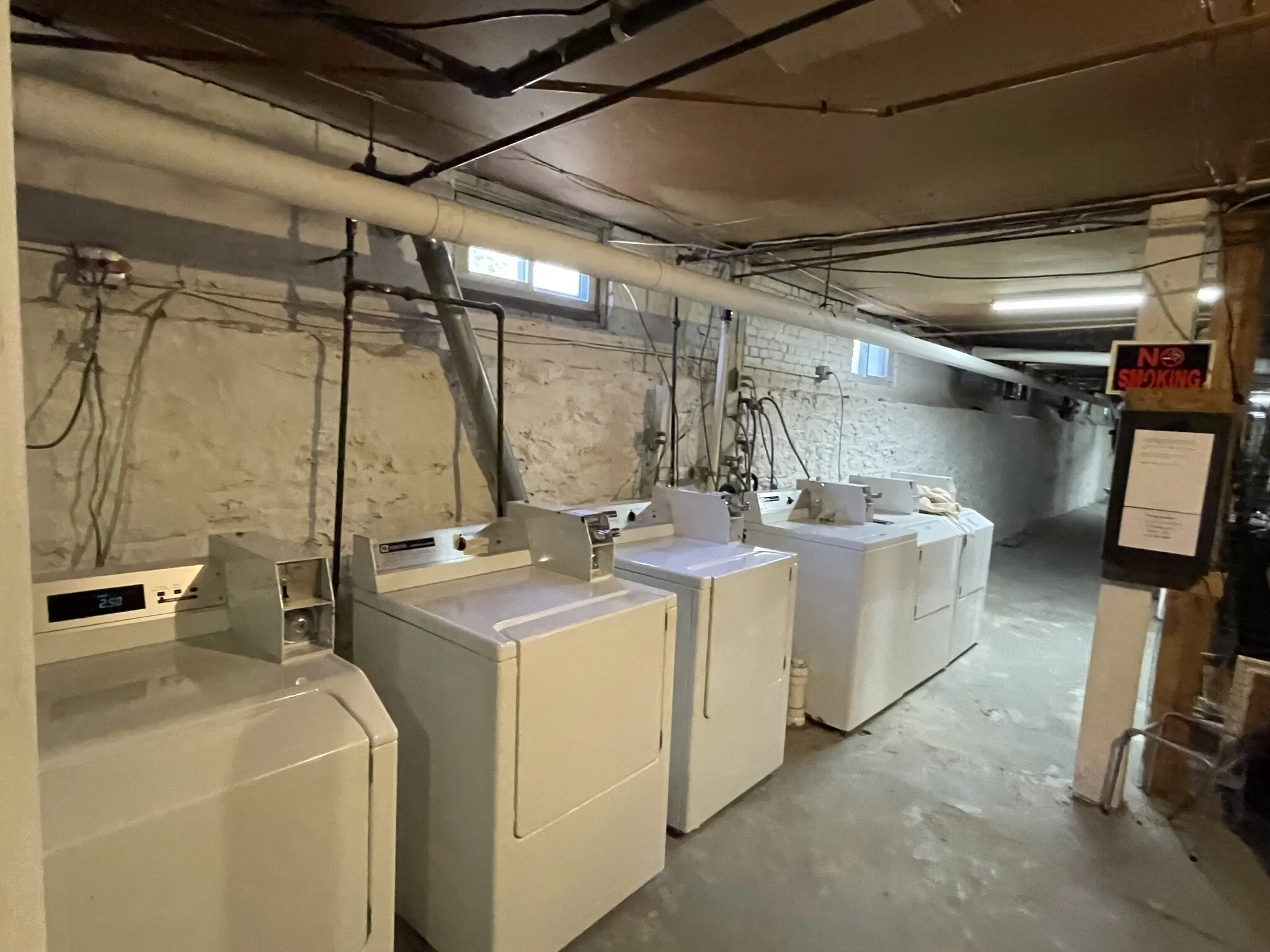 2 bed, 1 bath apartment for rent at 18 Roberts St Unit 3A, Brookline — photo 9 of 10
