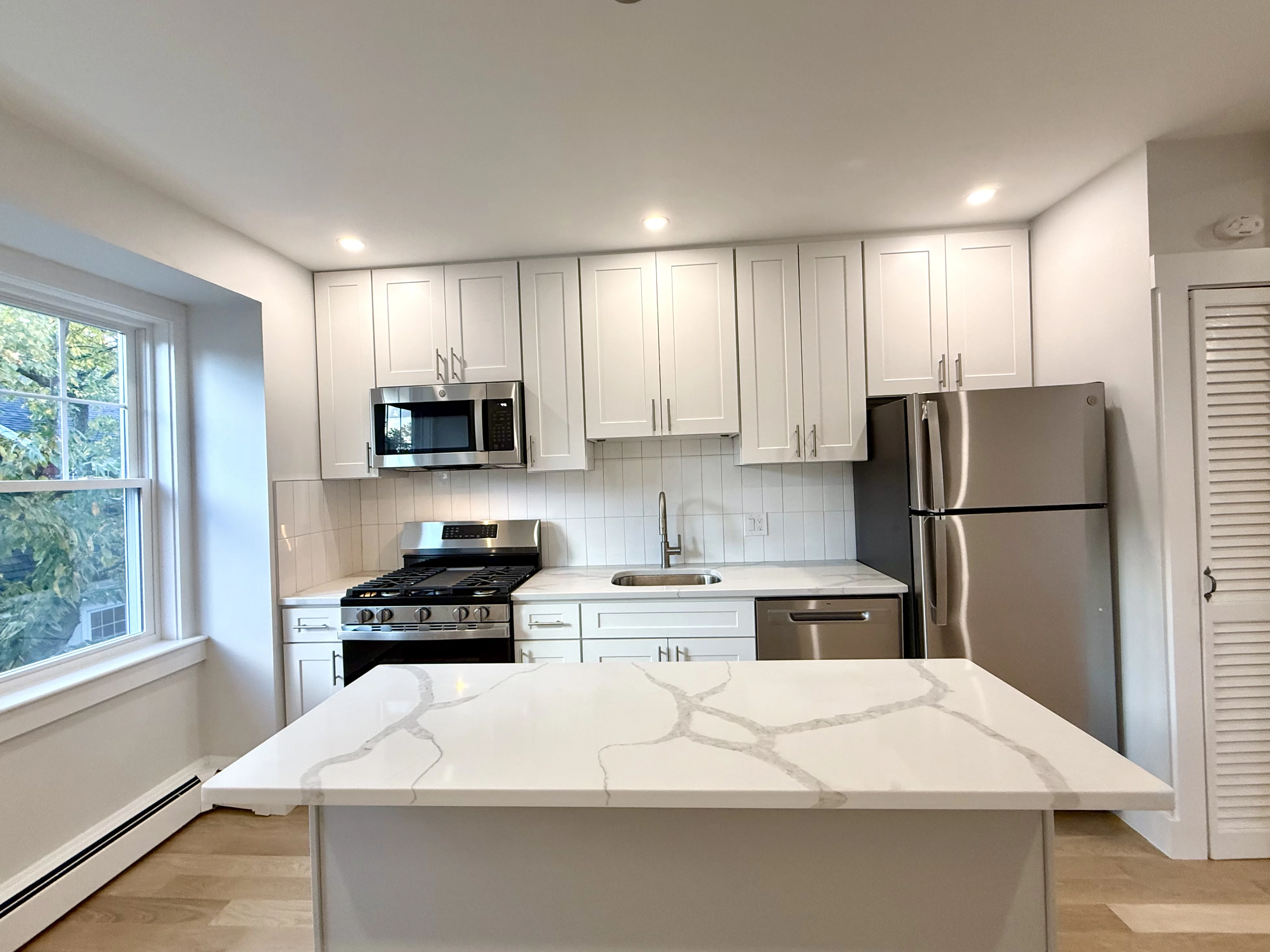 1 bed, 1 bath apartment for rent at 18 Roberts St Unit 6A, Brookline — photo 2 of 11