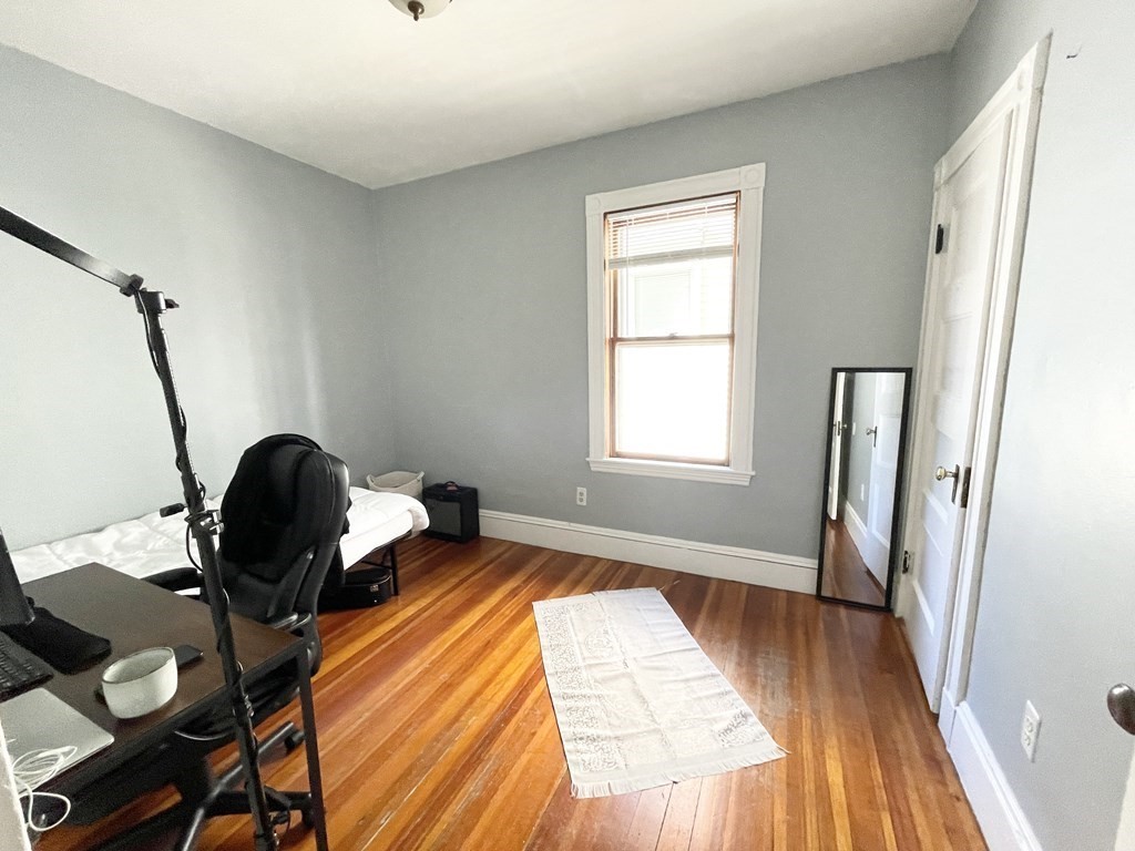 4 bed, 2 bath apartment for rent at 18 Romsey St Unit 1, Dorchester — photo 7 of 11