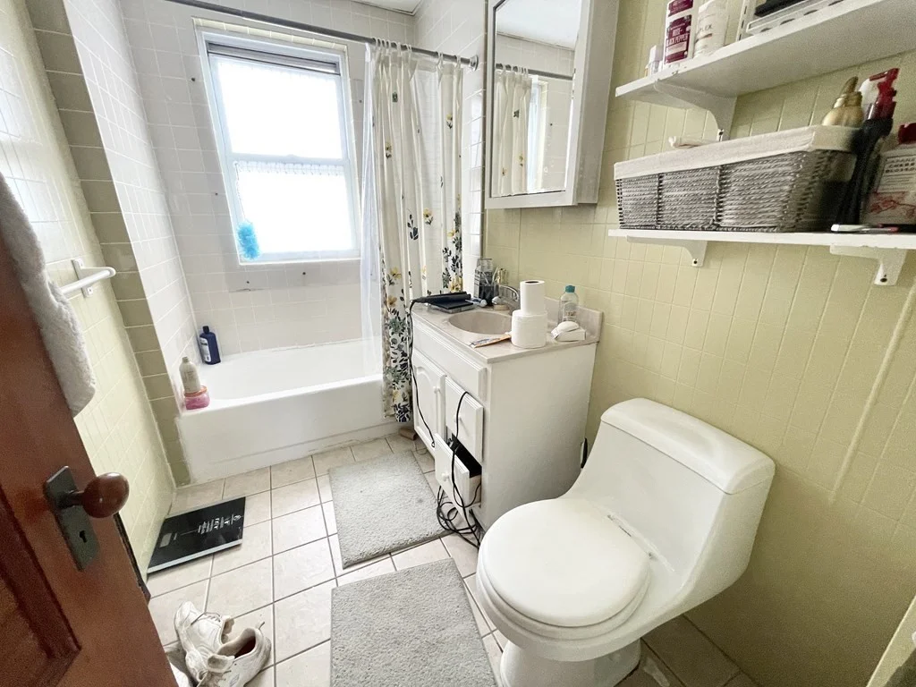4 bed, 2 bath apartment for rent at 18 Romsey St Unit 3, Dorchester — photo 8 of 8
