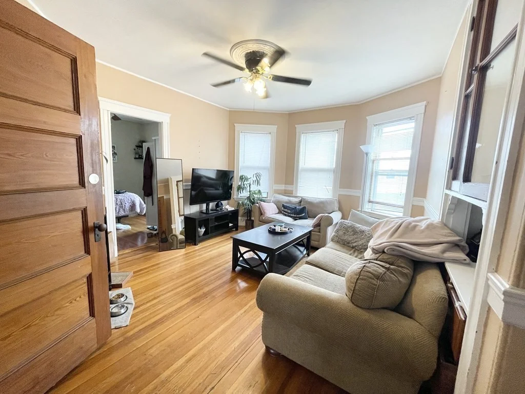 4 bed, 2 bath apartment for rent at 18 Romsey St Unit 3, Dorchester — photo 3 of 8